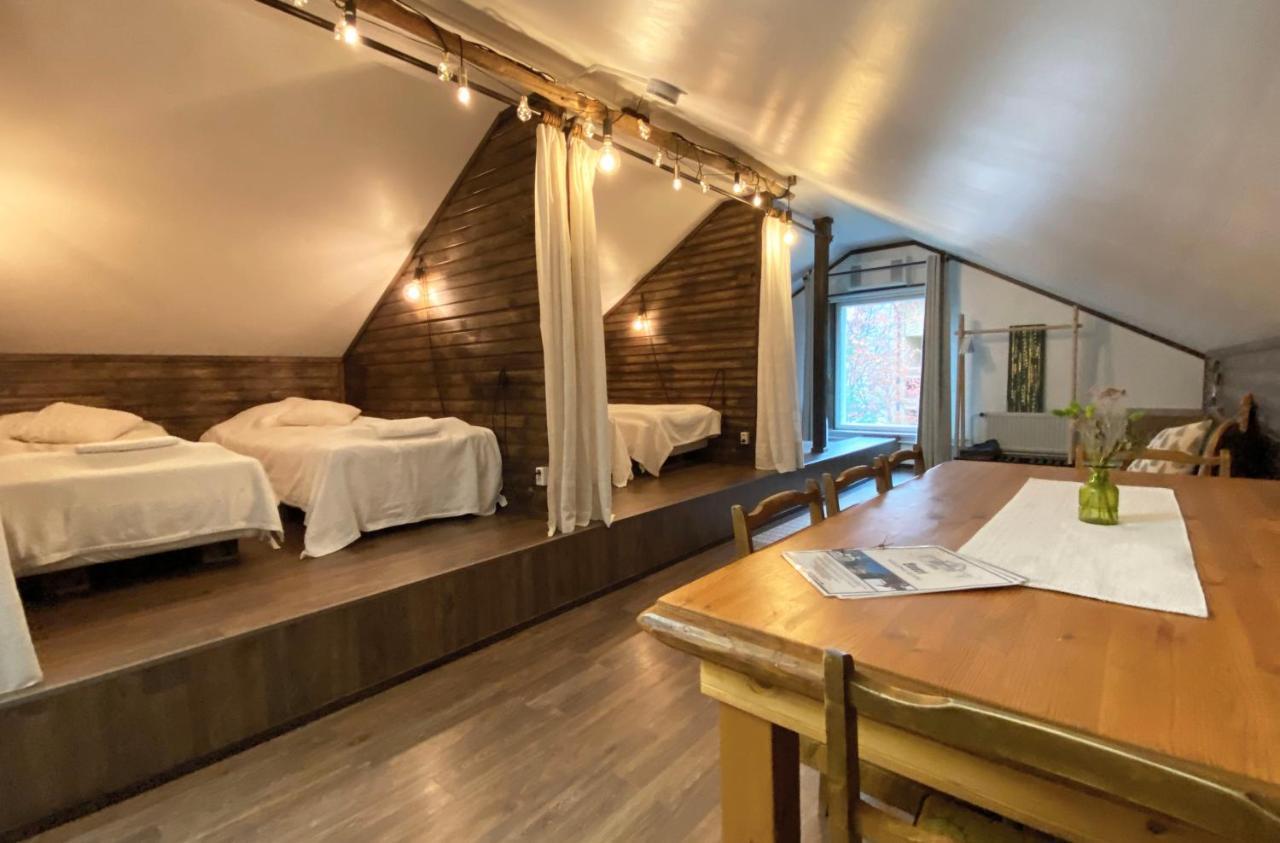 Lauri Historical Log House Manor Hotel Рованиеми Екстериор снимка