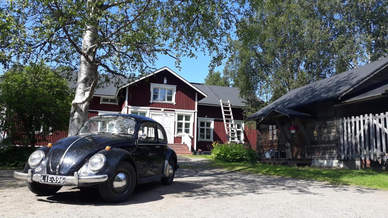 Lauri Historical Log House Manor Hotel Рованиеми Екстериор снимка