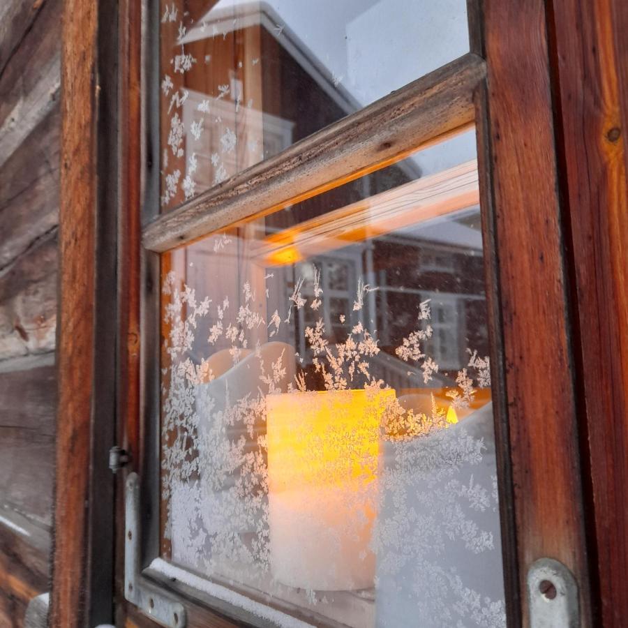 Lauri Historical Log House Manor Hotel Рованиеми Екстериор снимка