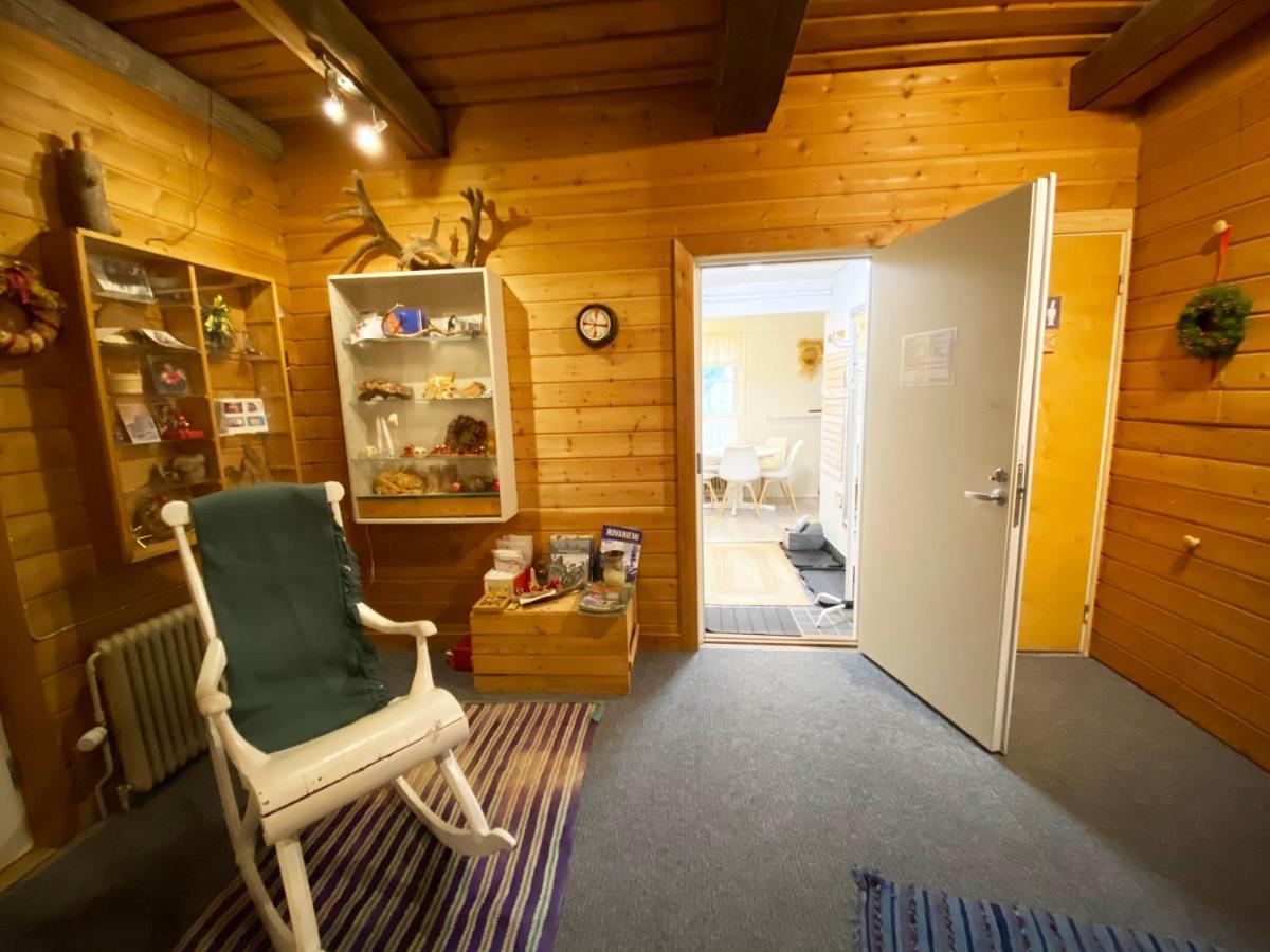 Lauri Historical Log House Manor Hotel Рованиеми Екстериор снимка