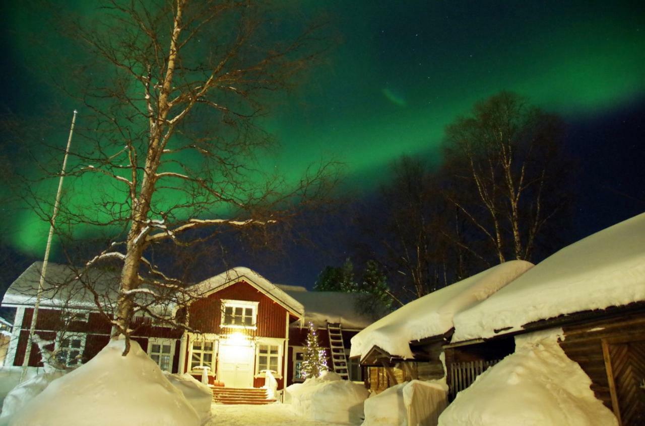 Lauri Historical Log House Manor Hotel Рованиеми Екстериор снимка