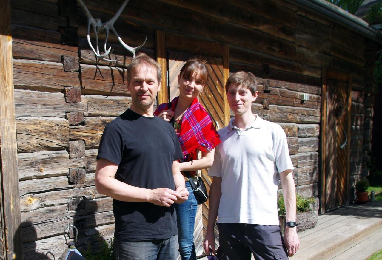 Lauri Historical Log House Manor Hotel Рованиеми Екстериор снимка